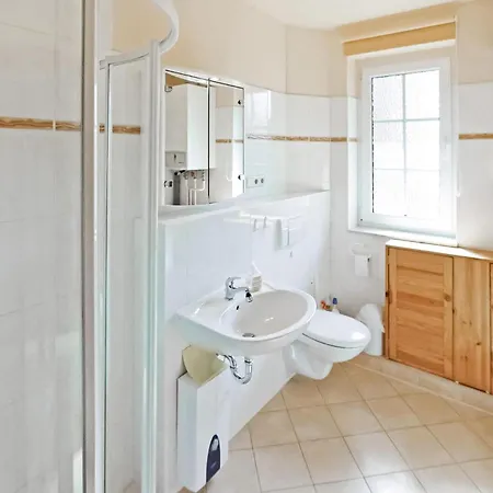 2 Bedroom Nice In Jabel Ot Lägenhet